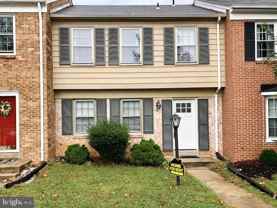 4 Chantilly Ct - Photo 1 of 1