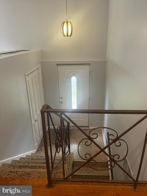 7506 New Hampshire Ave - Photo 3 of 21