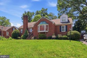 featured image of 7322 Edmonston Rd