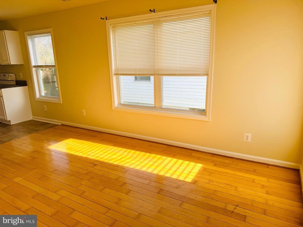 45326 Stark Dr - Photo 3 of 24