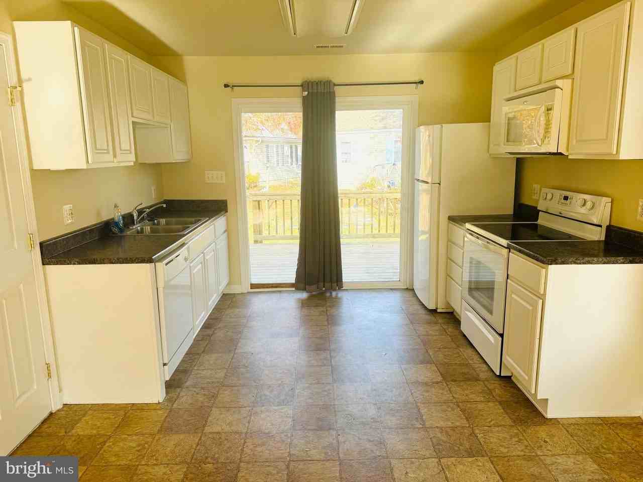 45326 Stark Dr - Photo 7 of 24