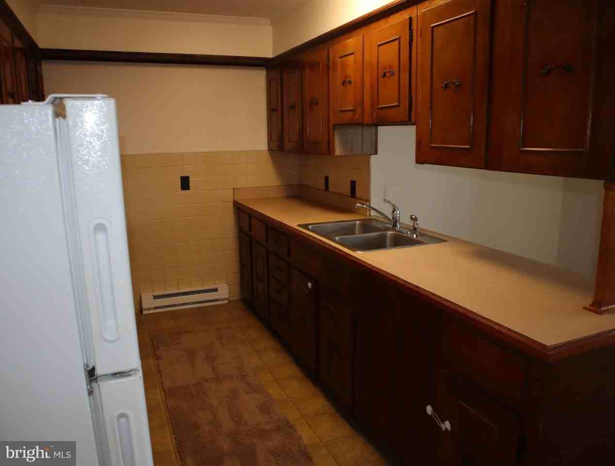 319 Camden Ave #D - Photo 7 of 14