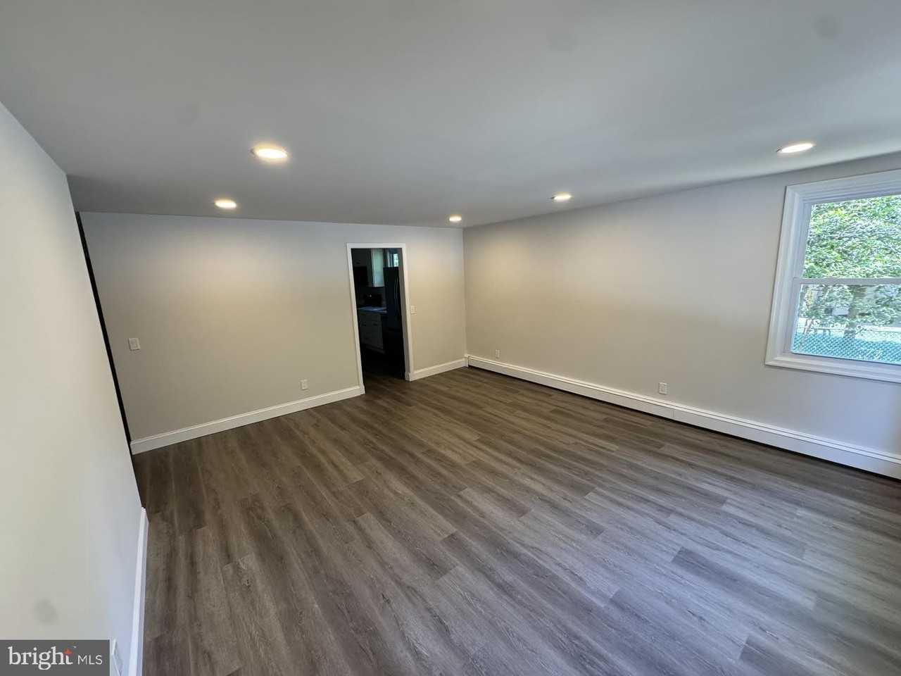 601 E Lakeshore Dr - Photo 7 of 16