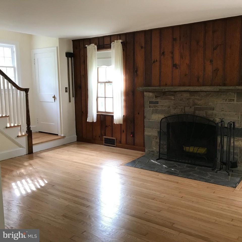 15 Manning Ln - Photo 2 of 11