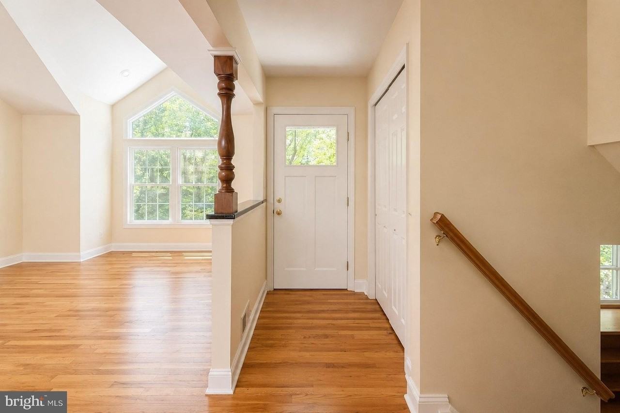 947 Cherry Hill Rd - Photo 7 of 41