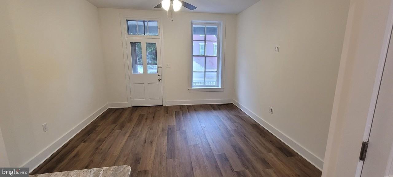 229 Chambersburg St - Photo 6 of 11