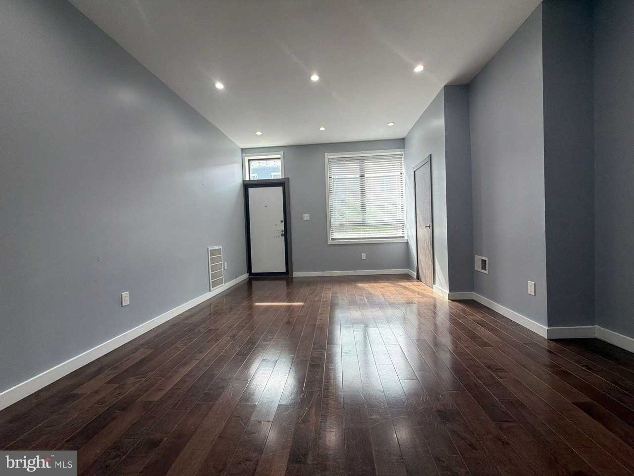 2627 N 31st St - Photo 5 of 33