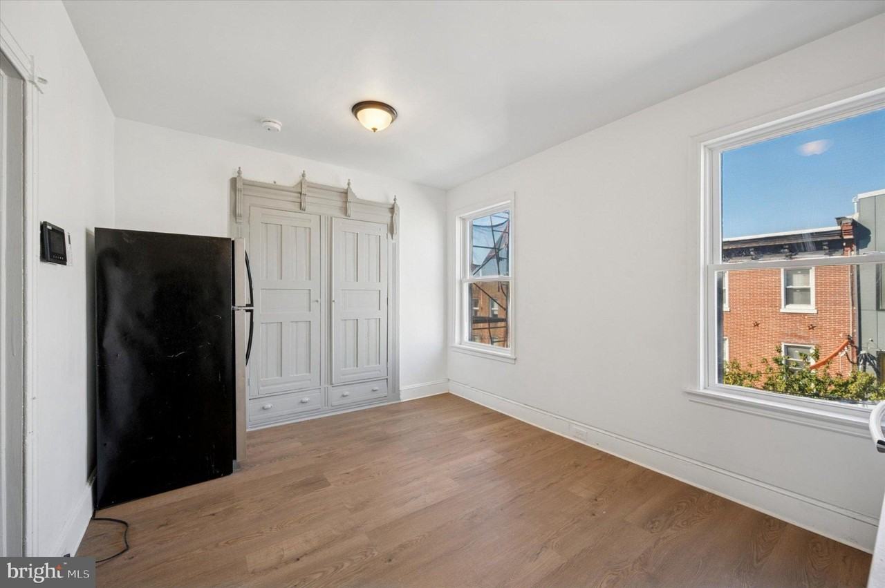 1217 N 28th St #3 - Photo 5 of 10