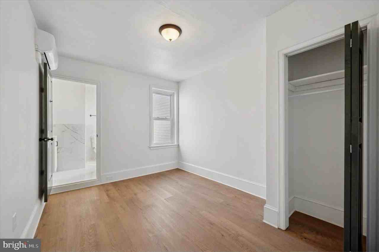 1217 N 28th St #3 - Photo 6 of 10