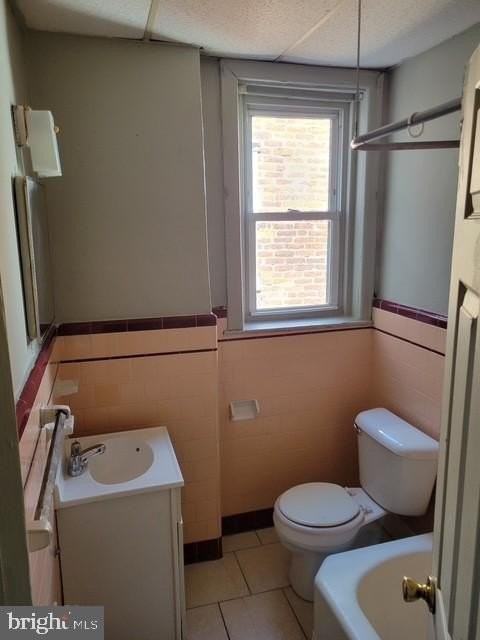 151 W Ruscomb St - Photo 3 of 5
