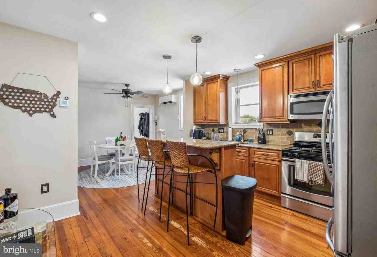 357 Lemonte St - Photo 4 of 26