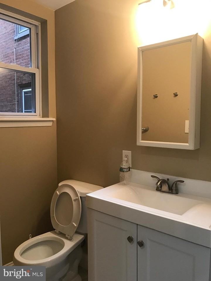230 S 45th St #2 - Photo 7 of 13
