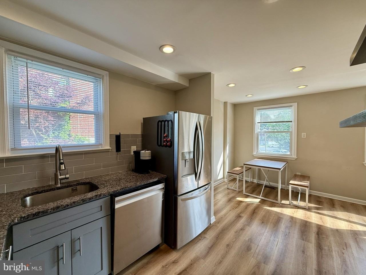 10838 Lockart Ct - Photo 7 of 15