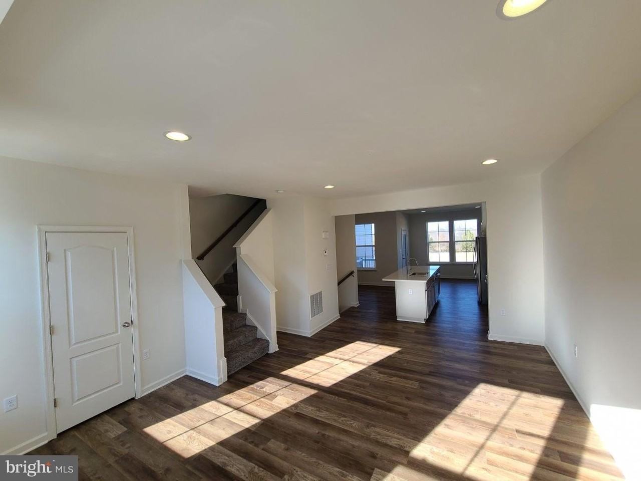 108 Alderman Way - Photo 3 of 21