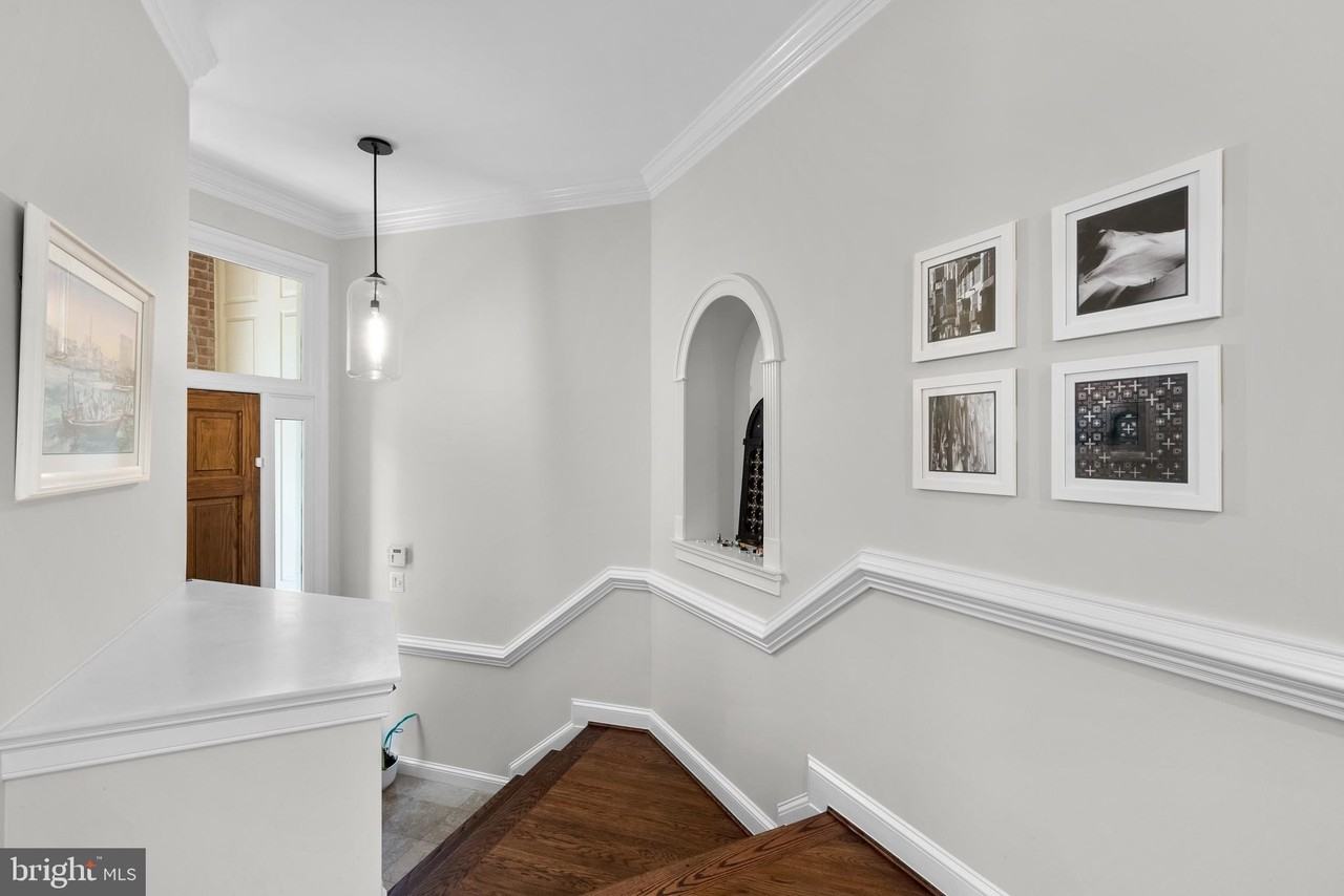1532 Hampton Hill Cir - Photo 2 of 40