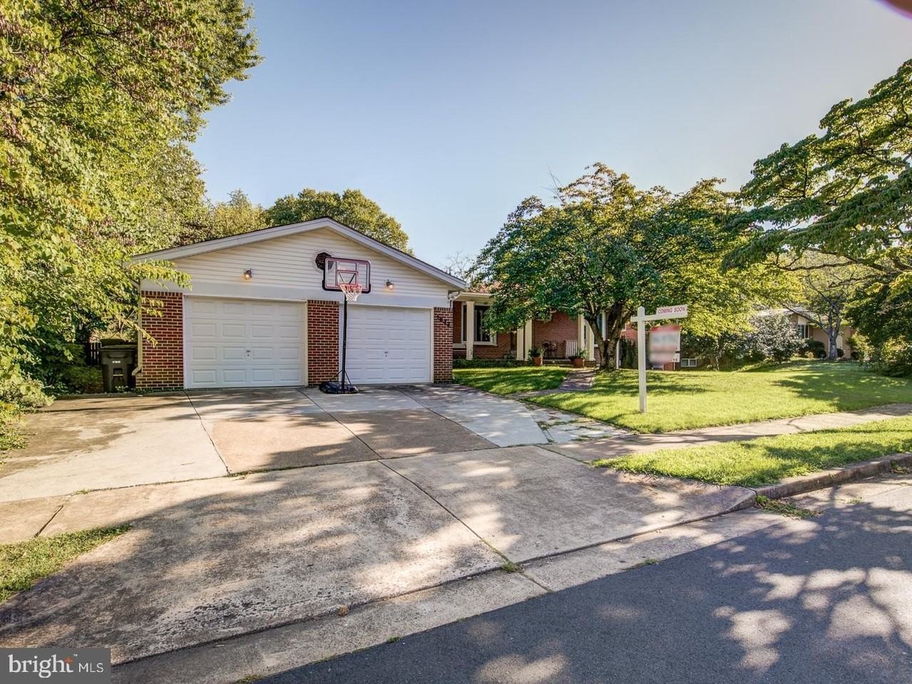 1633 Wrightson Dr - Photo 4 of 50