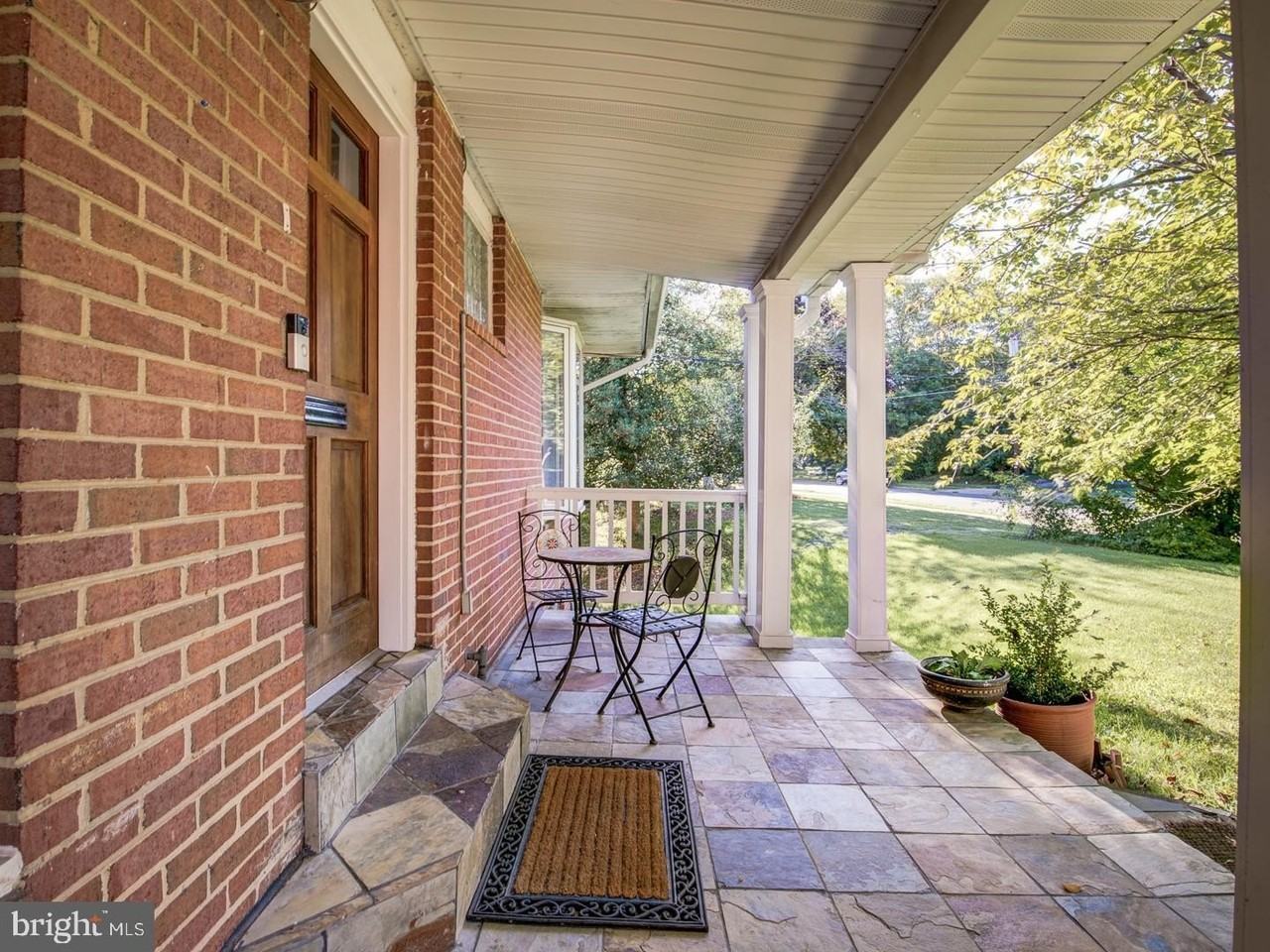 1633 Wrightson Dr - Photo 6 of 50