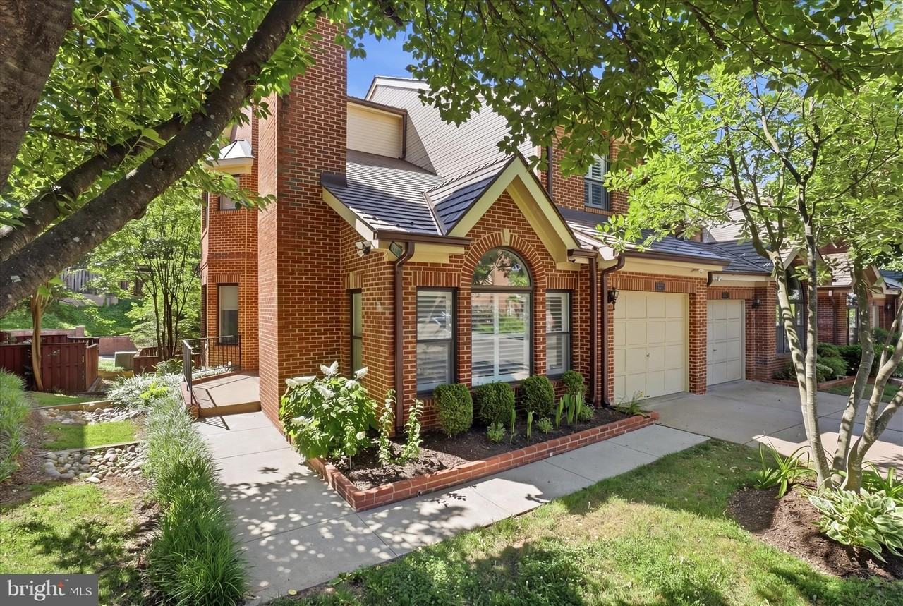1456 Hampton Hill Cir