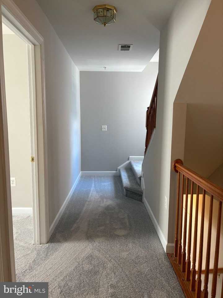 13652 Venturi Ln - Photo 4 of 16