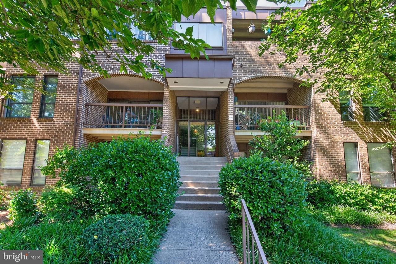 11260 Chestnut Grove Sq #139