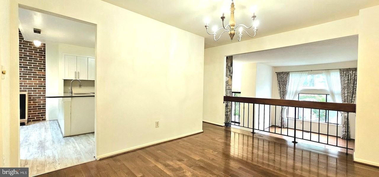 8729 Sheridan Farms Ct - Photo 7 of 50
