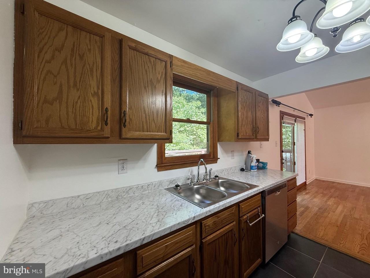 591 Preddy Creek Rd - Photo 7 of 16