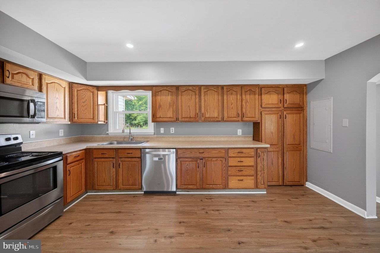 45448 Mallard St - Photo 5 of 30