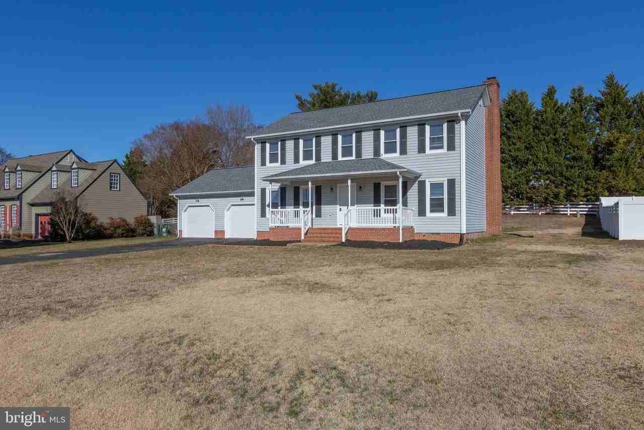 35 Fox Run Ln - Photo 2 of 42