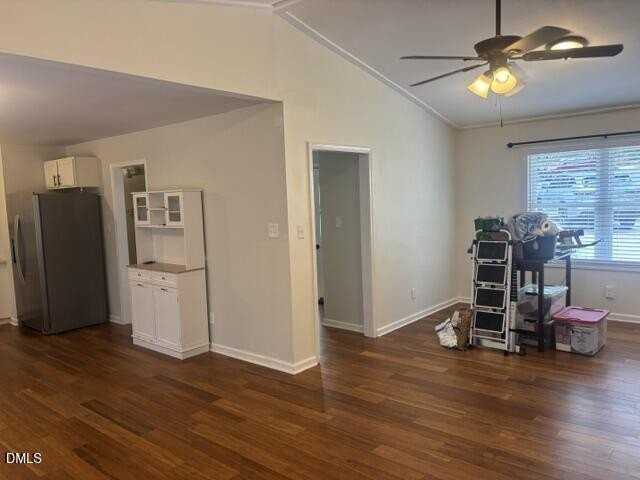 1437 Huntly Ct - Photo 5 of 21