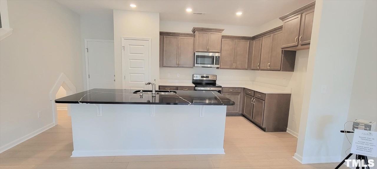 7809 Flatrock Park Dr - Photo 3 of 24