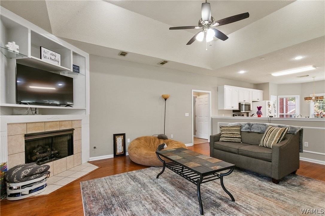 4500 Heatherbrook Blvd - Photo 2 of 22