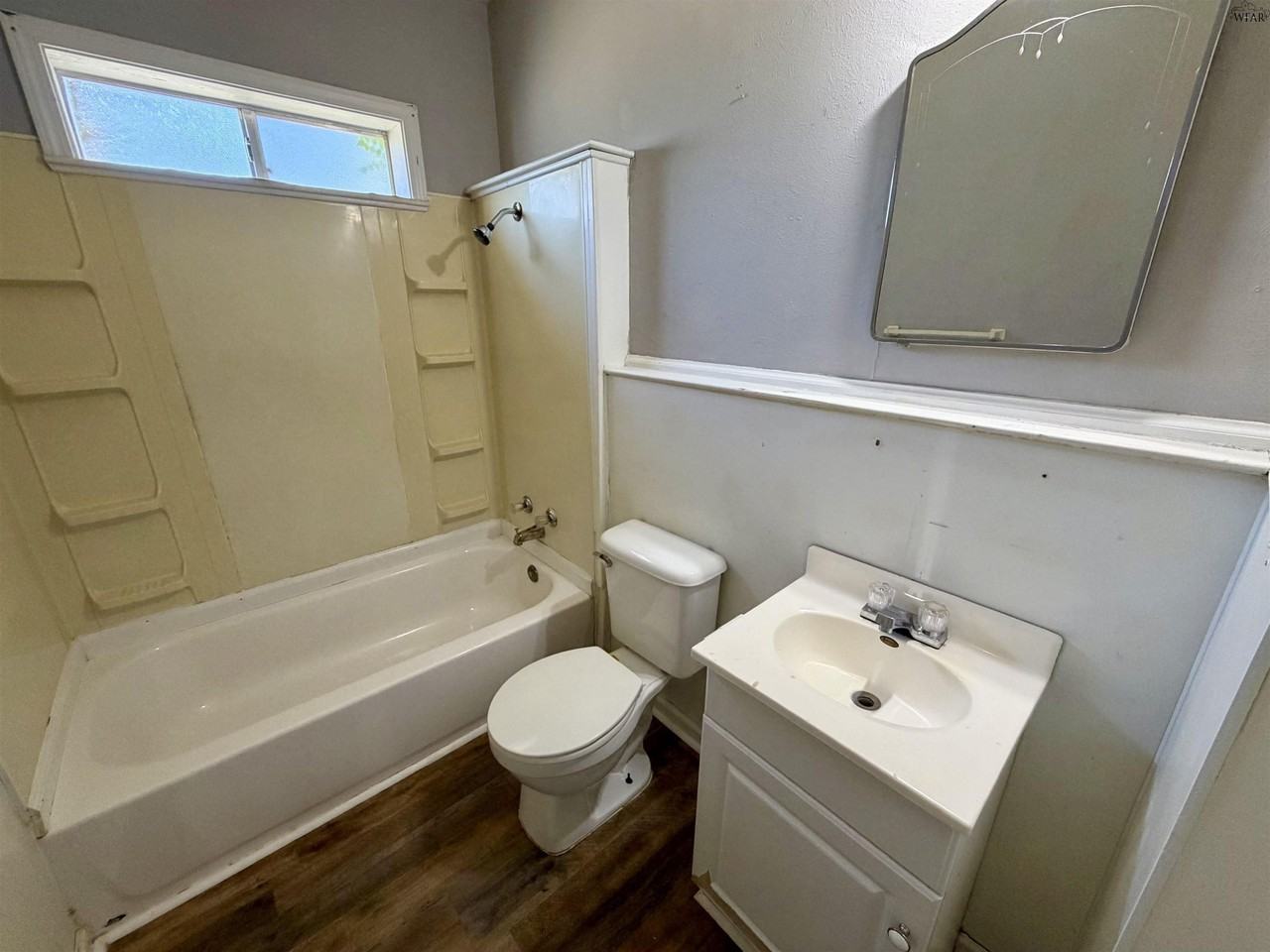 1314 Taylor St #B - Photo 4 of 9