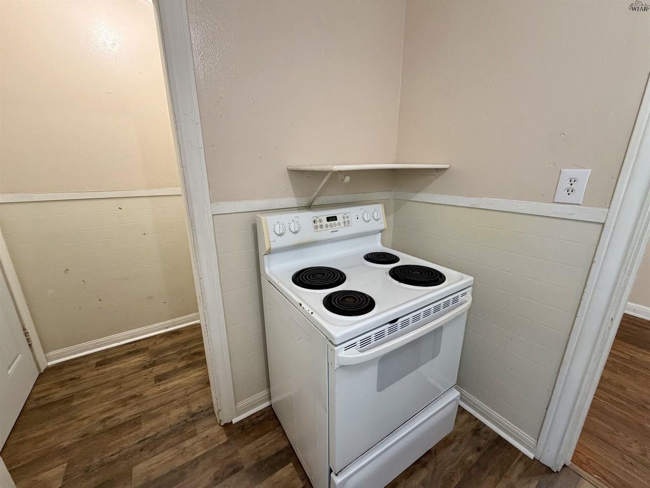 1314 Taylor St #B - Photo 6 of 9