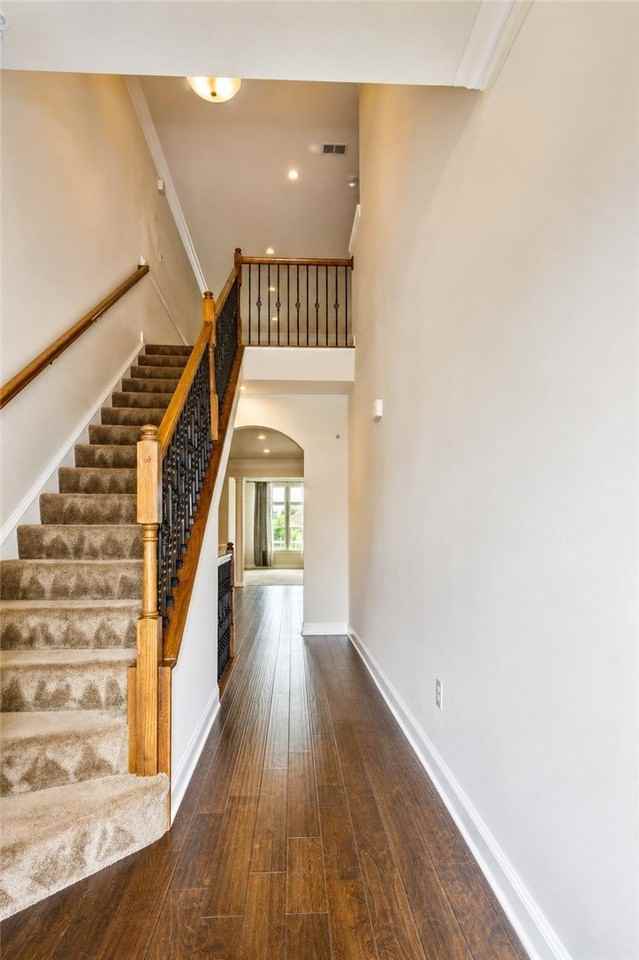 2516 Adele Ct - Photo 5 of 36