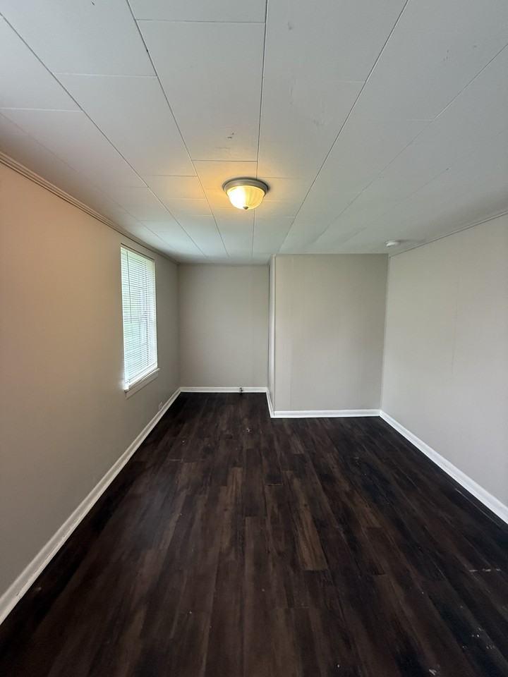 335 1st Ave Nw #1 - Photo 7 of 8
