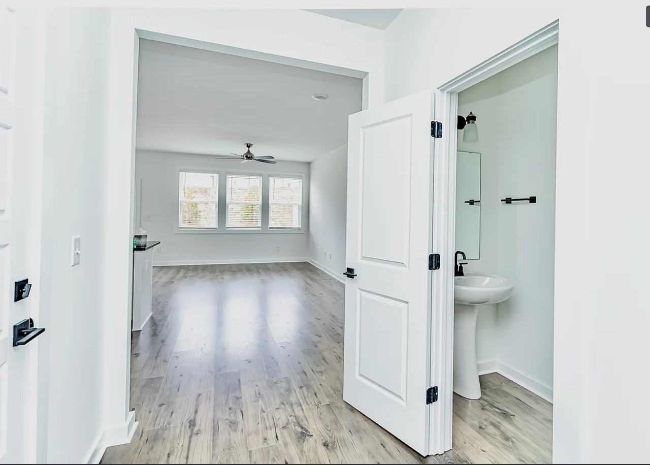 1443 Darrowby Way #1 - Photo 4 of 17