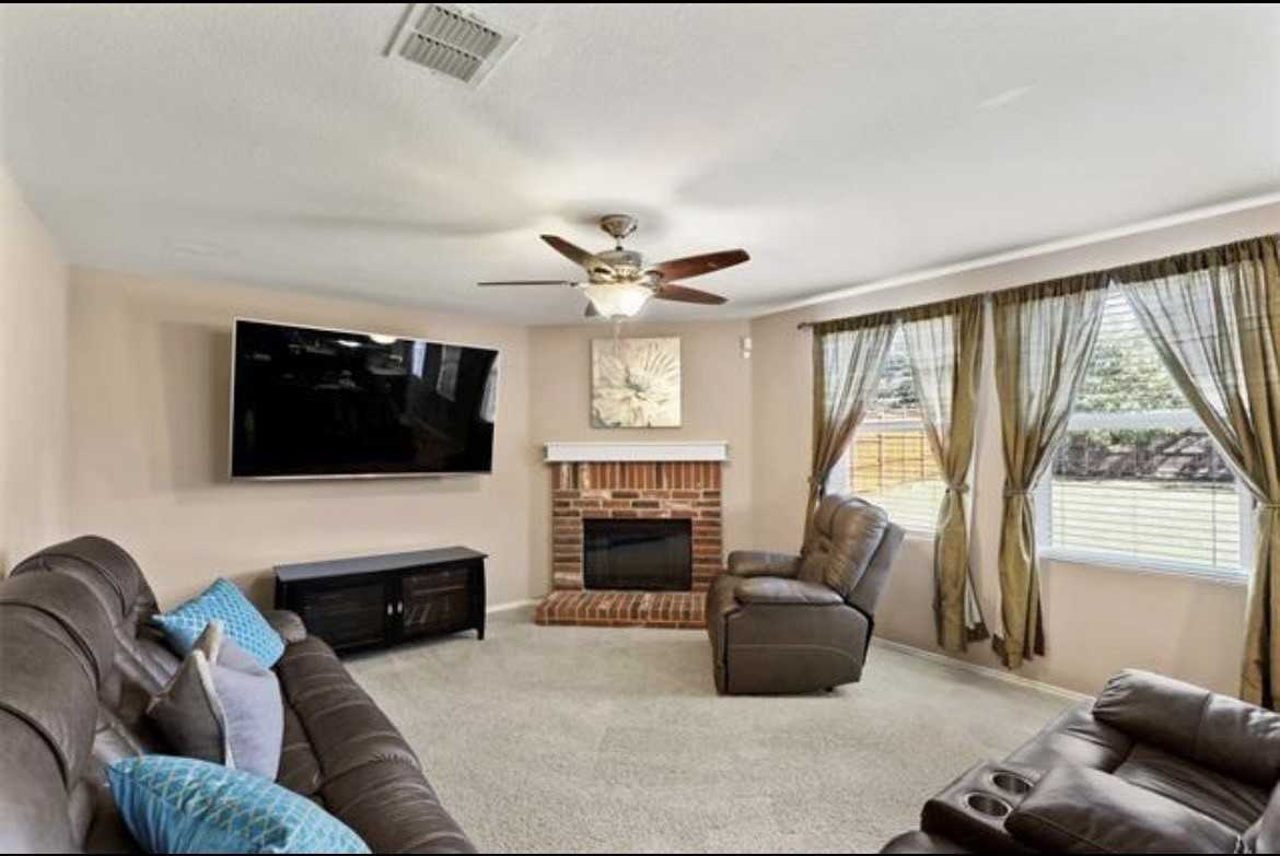 12916 Pearson Dr - Photo 4 of 5