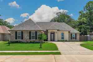 featured image of 46 Crowder Dr