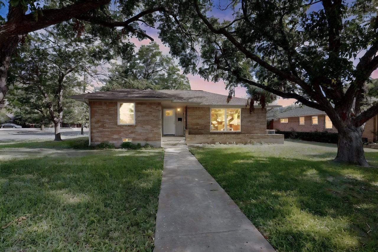 2404 Bentley Ave