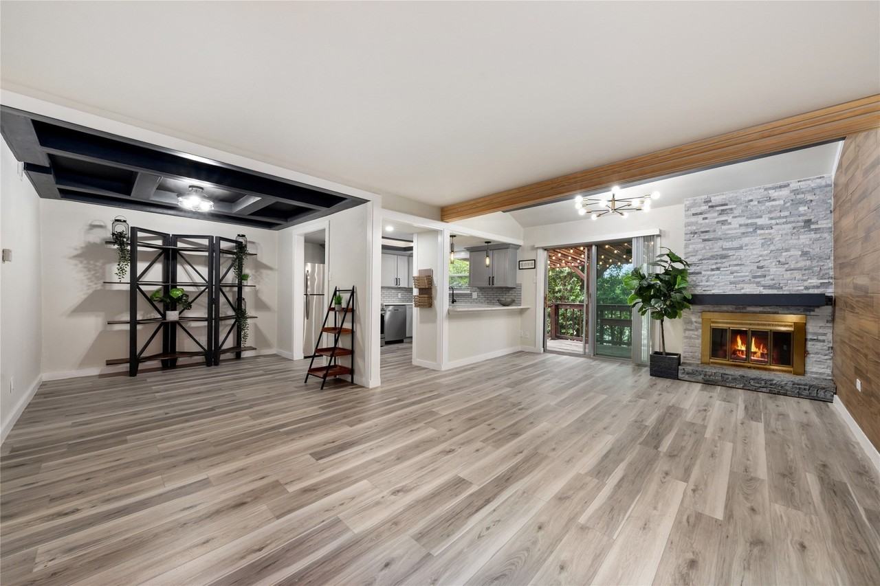 2703 Meadowstone Ct