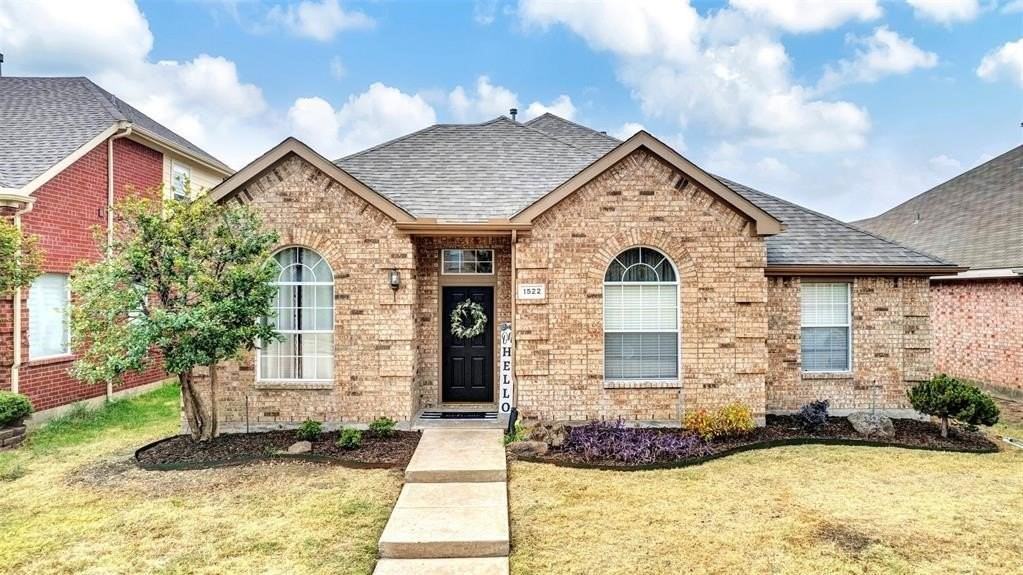 1526 Broadmoor Dr