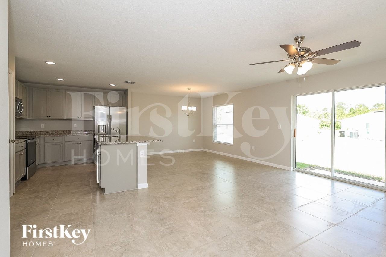 163 Southern Breeze Loop - Photo 3 of 15