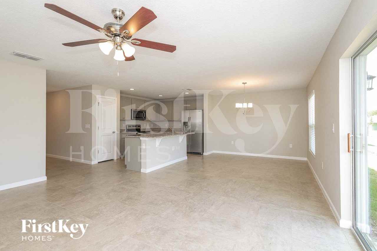 163 Southern Breeze Loop - Photo 4 of 15