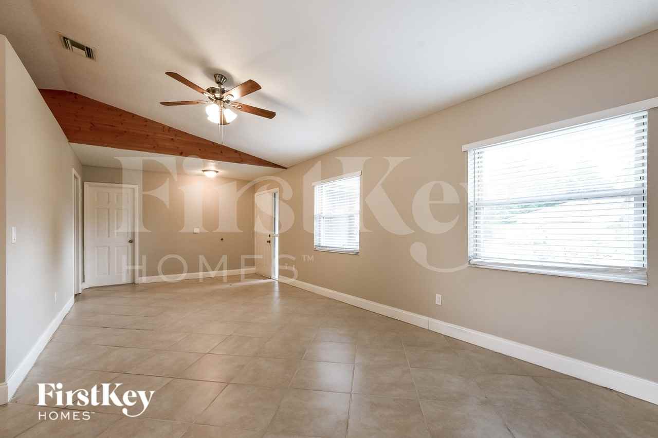 241 Quail Cir - Photo 3 of 16