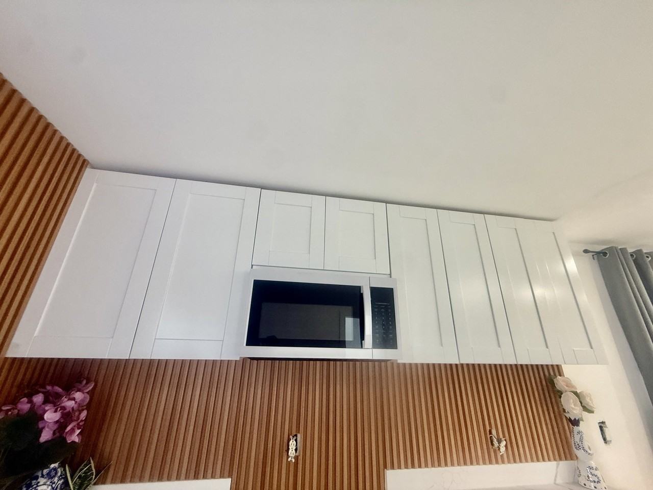 2002 Nw 27th St #B - Photo 2 of 8
