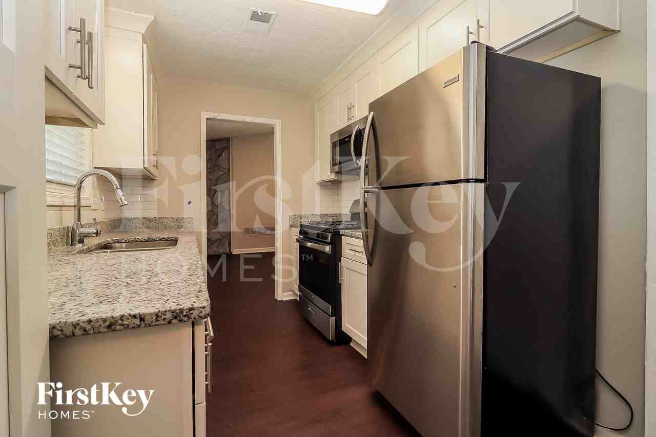 3247 Palomino Dr - Photo 7 of 15