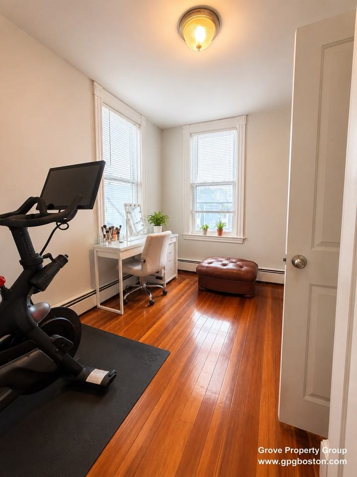 702 E Broadway #2L - Photo 6 of 13