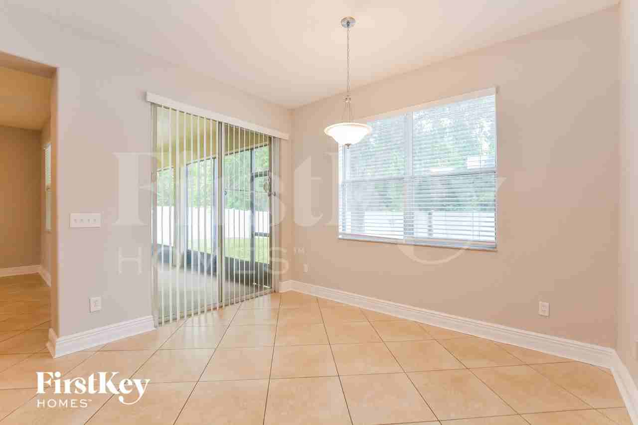 1214 Alapaha Ln - Photo 5 of 16