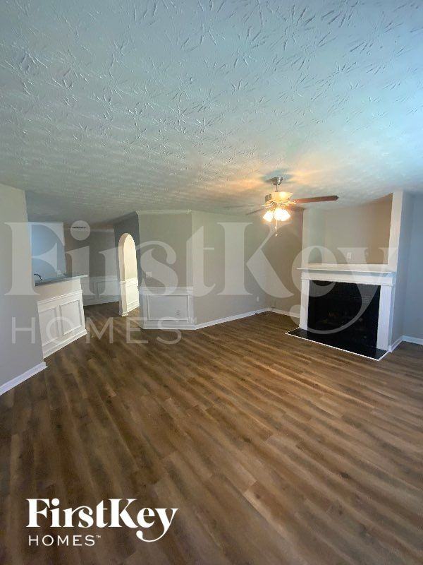 7424 Garnet Dr - Photo 3 of 12
