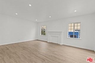 542 N Genesee Ave - Photo 5 of 8